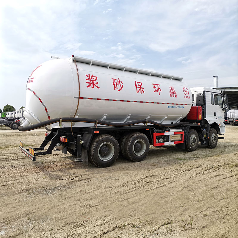 SHACMAN 8*4 dry powder material transport truck