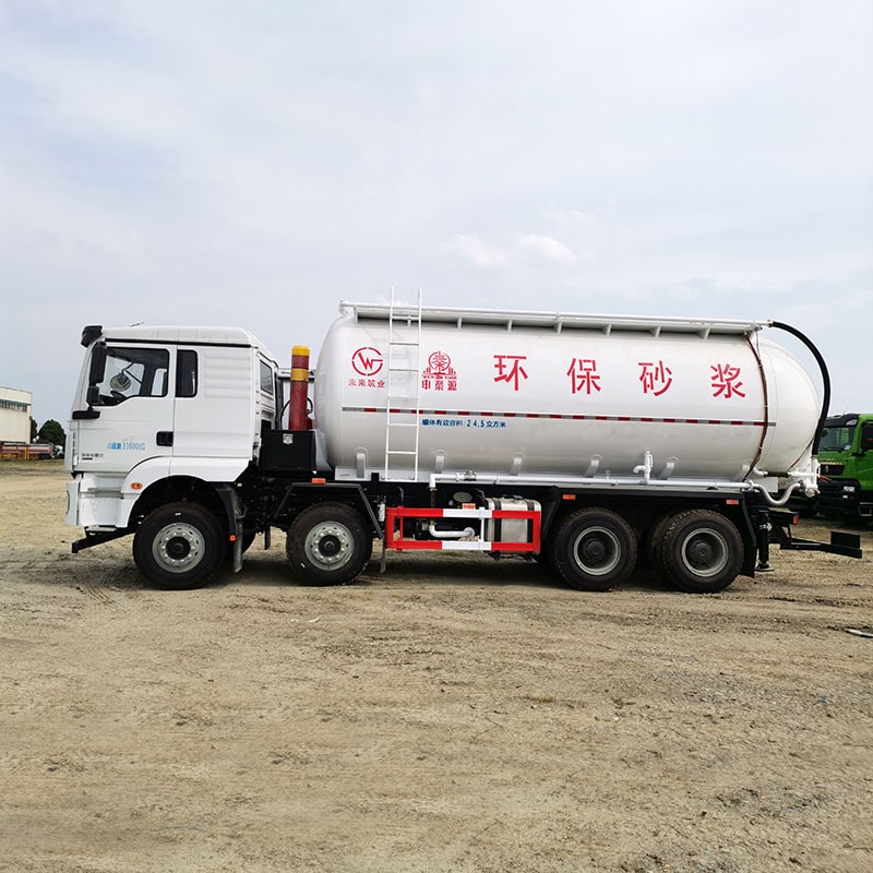 SHACMAN 8*4 dry powder material transport truck