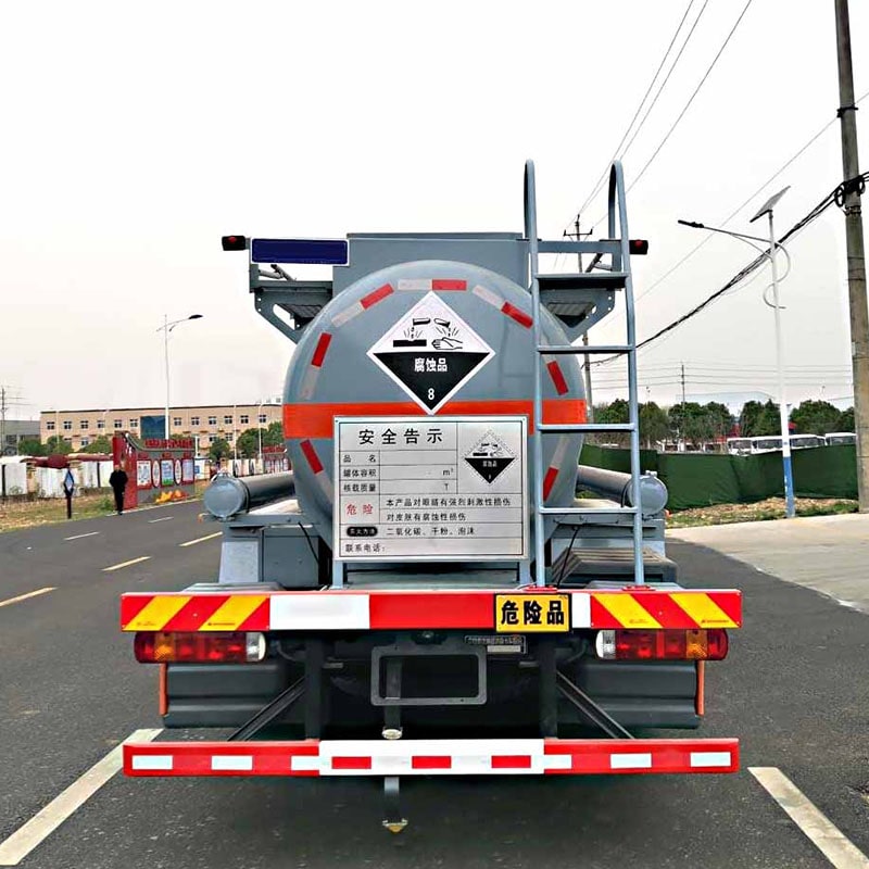 HOWO 8*4 10m3 vitriol corrosive transporte liquid truck