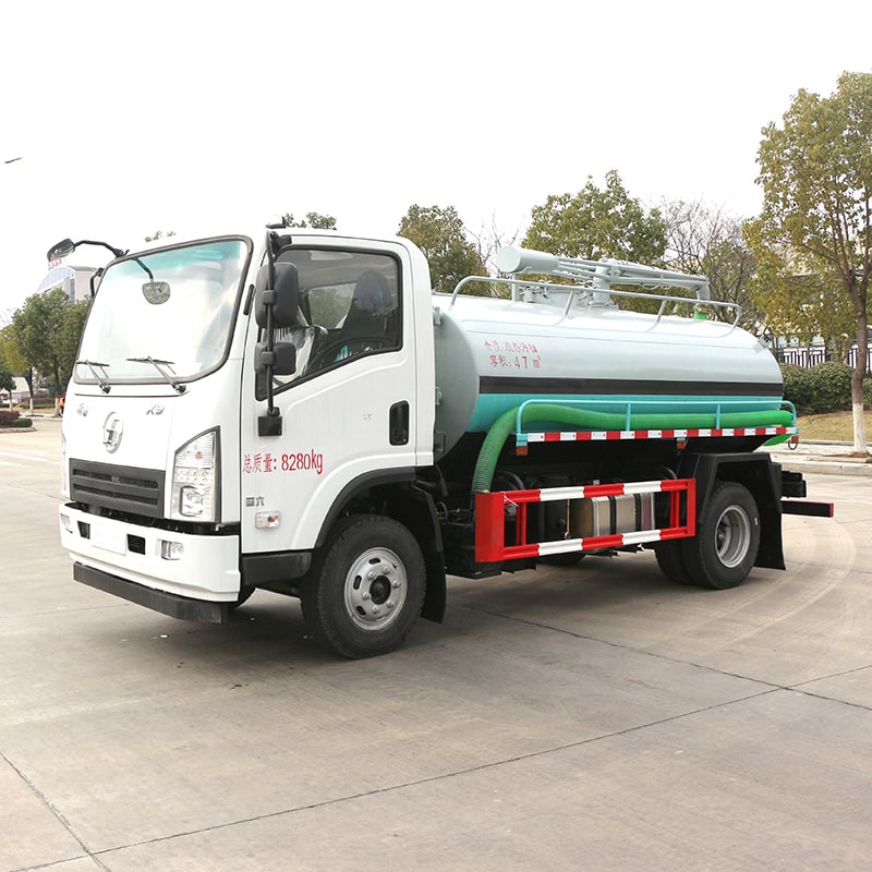 FAW 5000L manual vacuum pump fecal suction truck