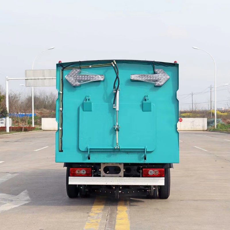 Foton 4x2 RHD road sweeper truck