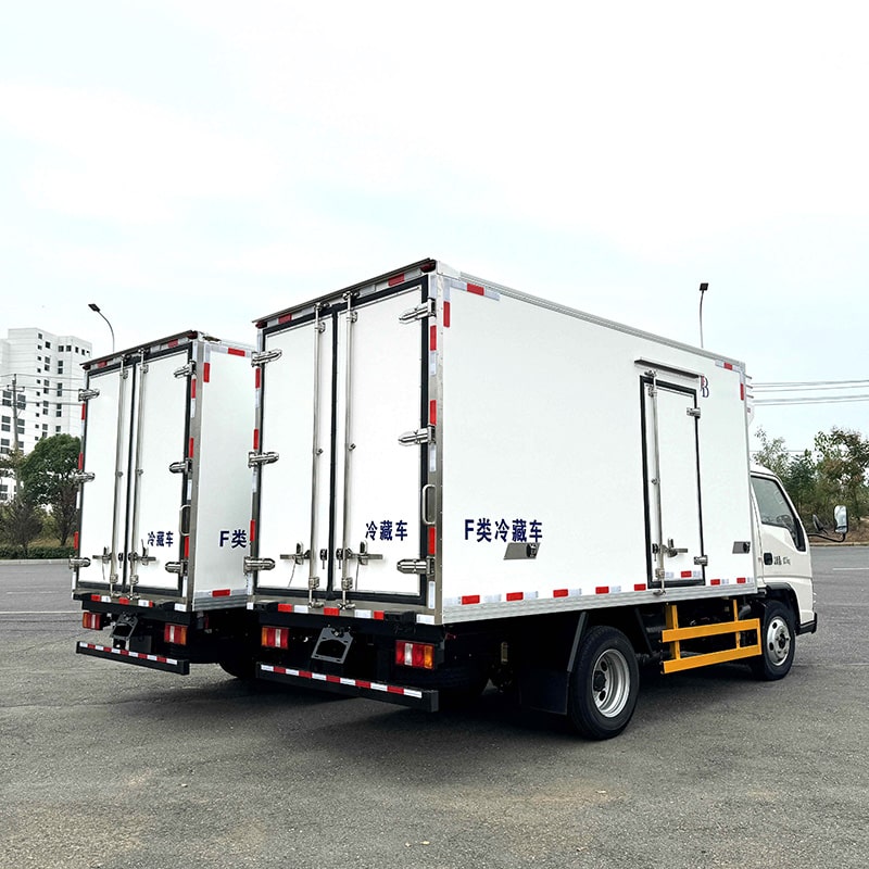 Hot Sale Small JMC  4 Ton Refrigerator Freezer Truck