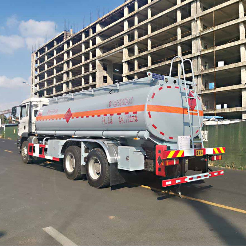 Sinotruk 18m3 kerosene flammable liquid transport truck