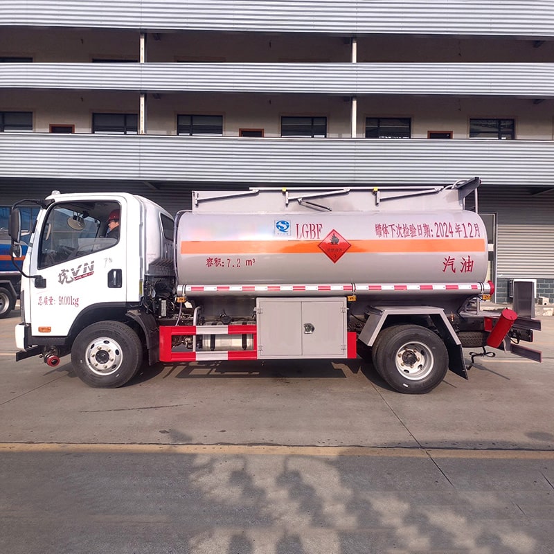 FAW 7200L Diesel Gasoline Delivery Transport Truck