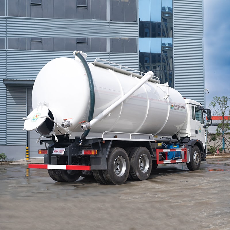 Sinotruk 24 Tons High-Pressure Cleaning Suction Truck Sewer