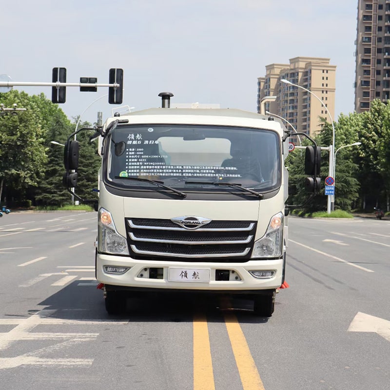 Foton 4m3 high pressure road brushing sweeper truck