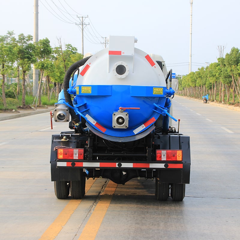 FOTON 4*2 2000L 4*2 wastewater sewage suction trucks