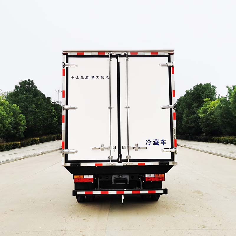 Shacman 3ton Van Box Truck Refrigerator Truck