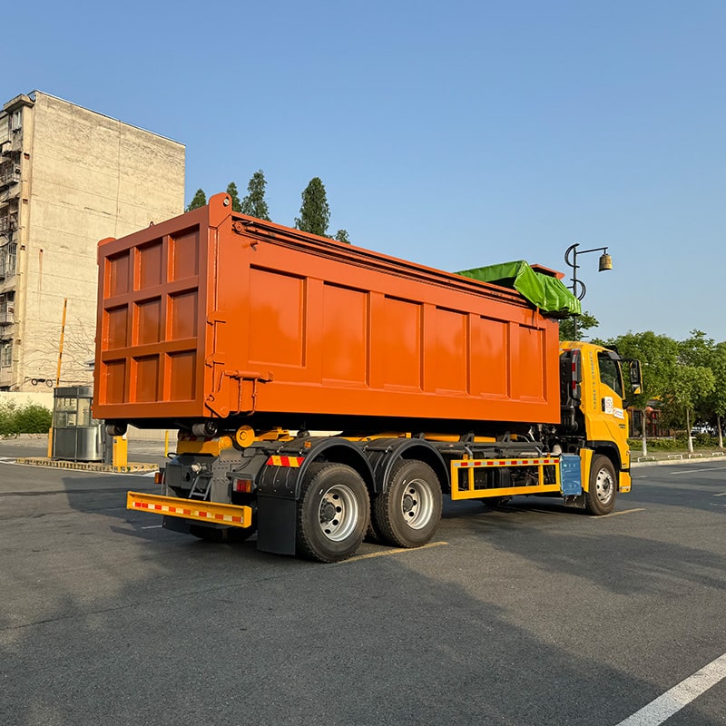 Janpan Brand Heavy Duty 30 Ton Hook Lift Garbage Truck