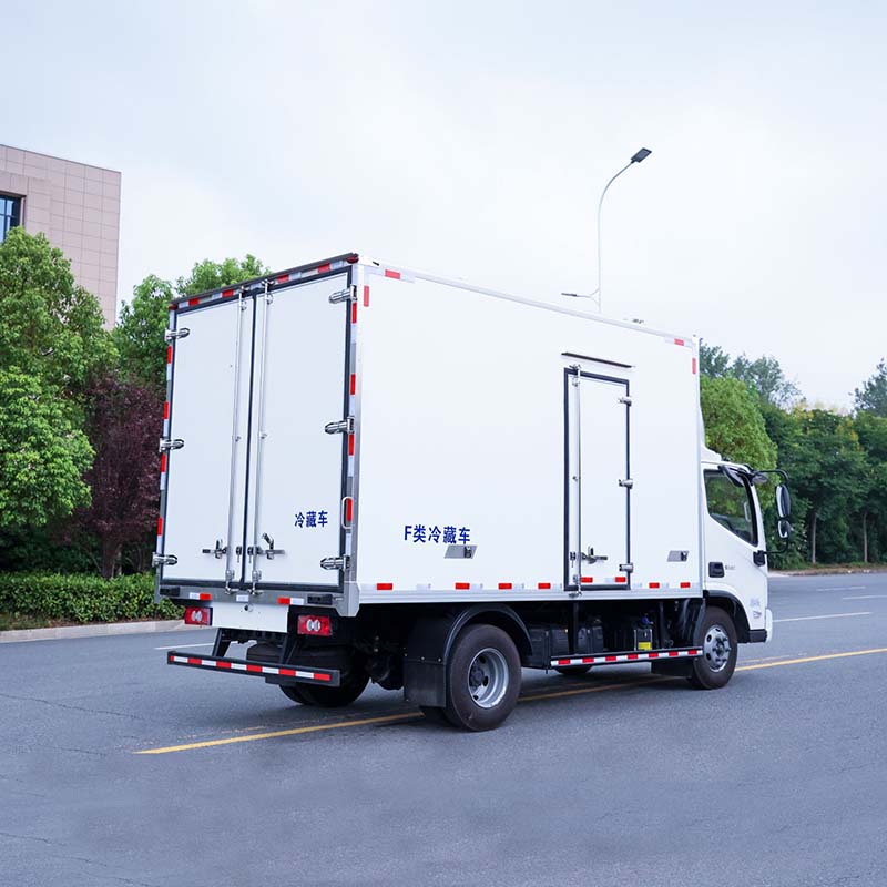 Foton cheap price 5ton refrigerated truck