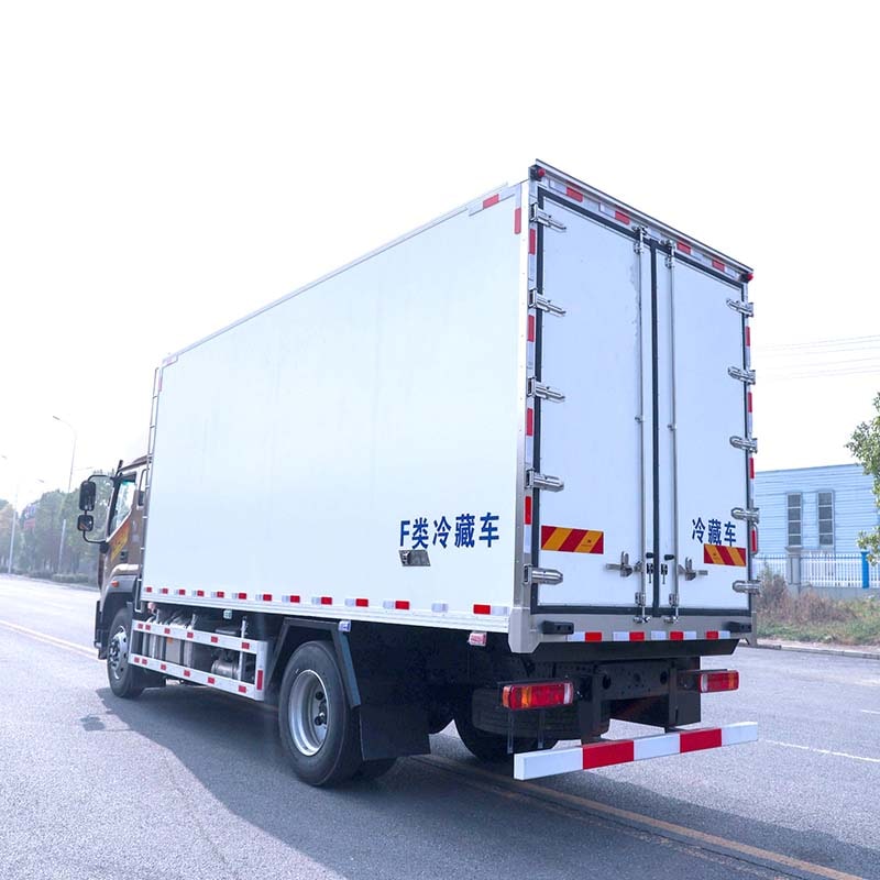 Foton 4x2 10 ton light duty refrigerated truck for sale