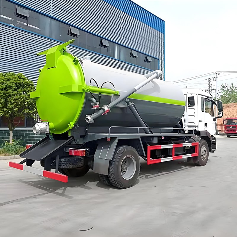 Camion aspirateur Sinotruk Sitrak 4x2 14 000 L à vendre