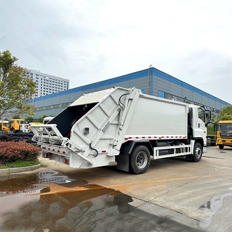 Camion à ordures compacteur Janpan Brand 4 x 2 15 CBM