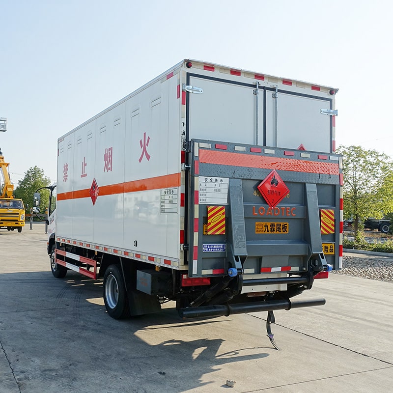 FAW firecracker transport truck explosive transport vehicle