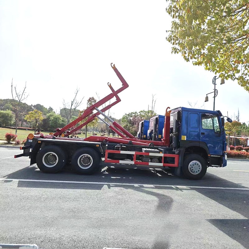 Howo 6x4 20 Tons Hook Lifting Garbage Loading Truck Price
