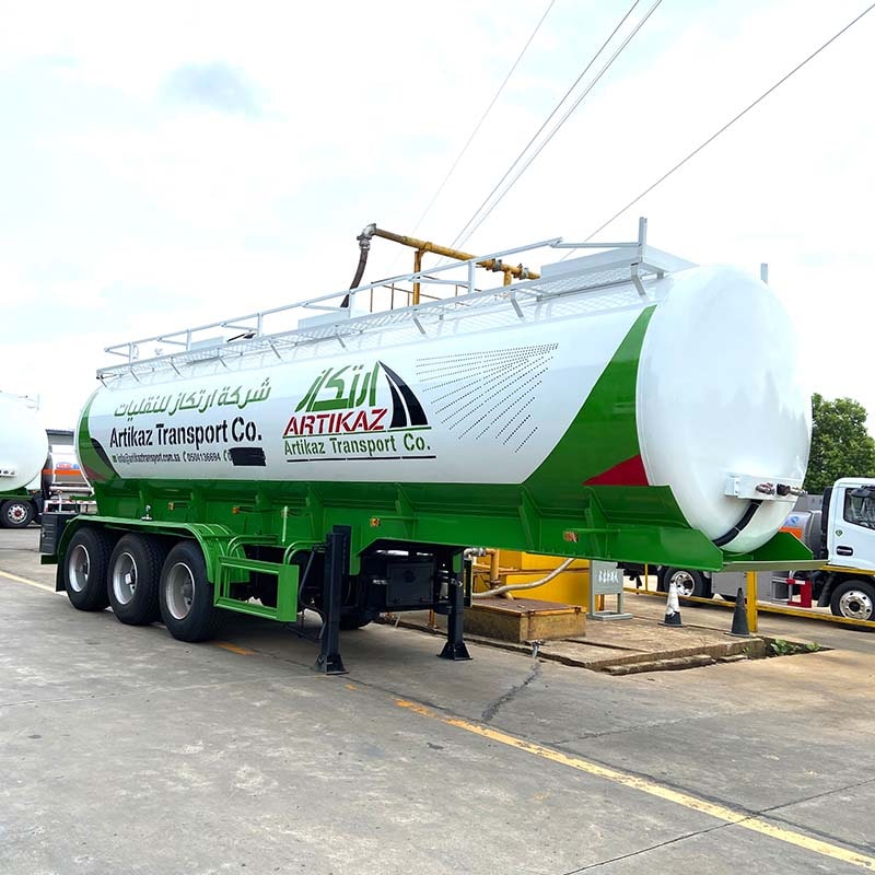 Semi Trailer Aluminum Oil Water Liquid  Fuel Tanker Truck