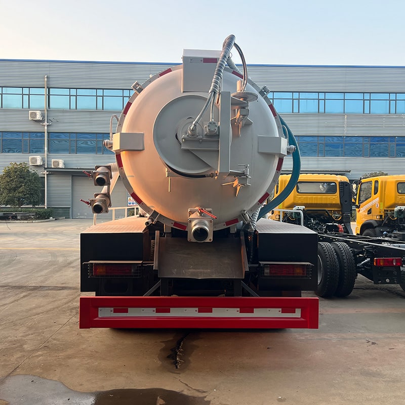 شاحنة شفط مياه الصرف الصحي Shacman 6x4 20CBM شفط مياه الصرف الصحي البرازية
