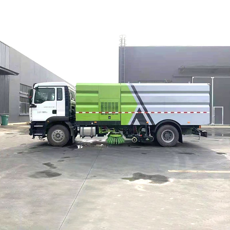 شاحنة كاسحة طرق عالية الضغط SINOTRUK 4*2