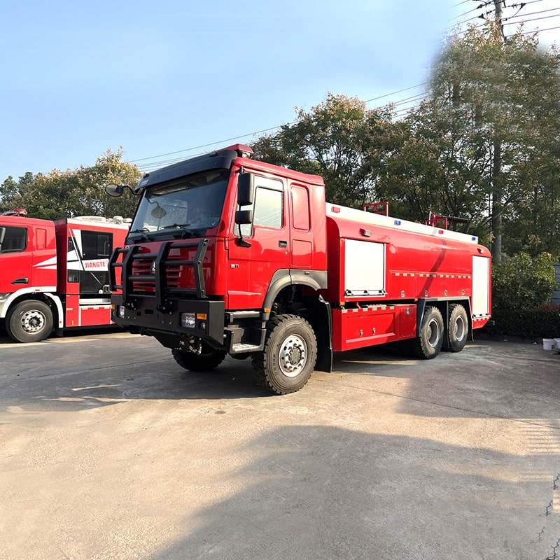 Howo 6 Wheels Drive 16000L Fire Truck for Sale