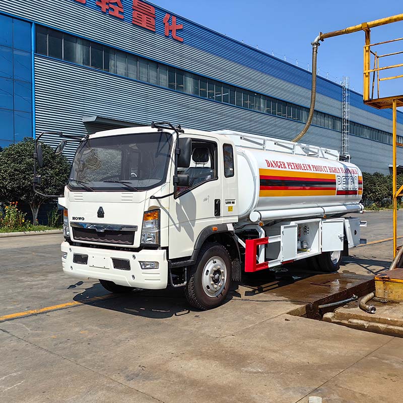 Howo 12000 Liters Diesel Oil Fuel Tanker Truck
