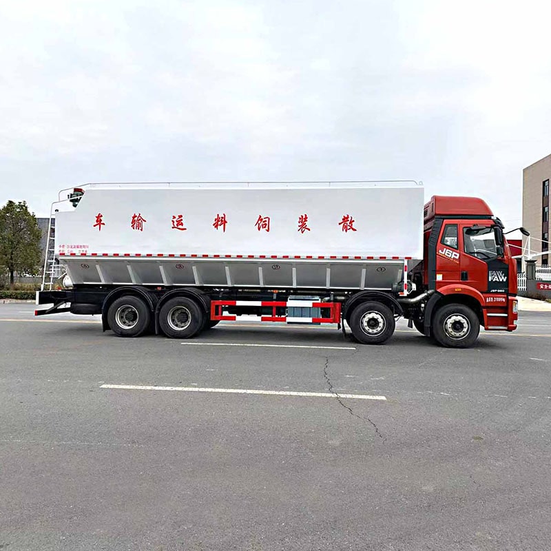 FAW 8*4 pig chicken cattle feed transportation truck