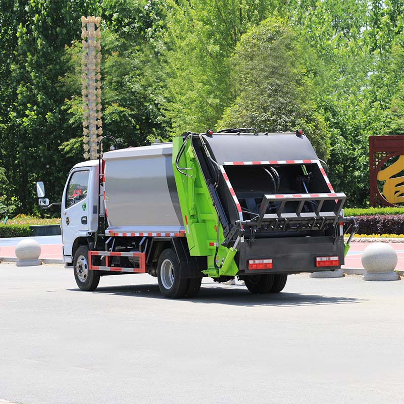 China brand 4×2 6cbm compressed garbage truck