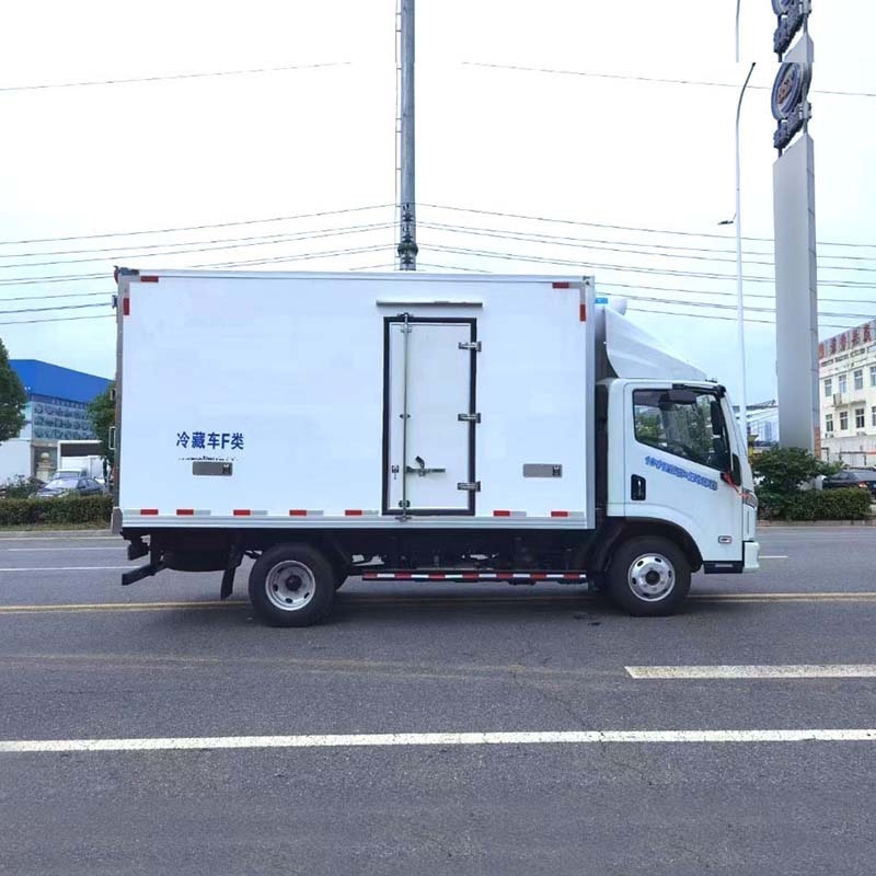 5 ton mini refrigerated truck Frozen Food Van Truck