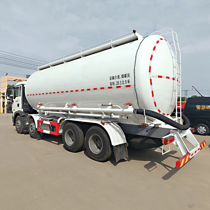 HOWO 30 cbm 8*4 wheat corn cement material tank truck