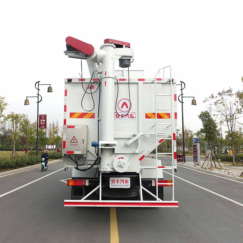 FAW 8*4 pig chicken cattle feed transportation truck
