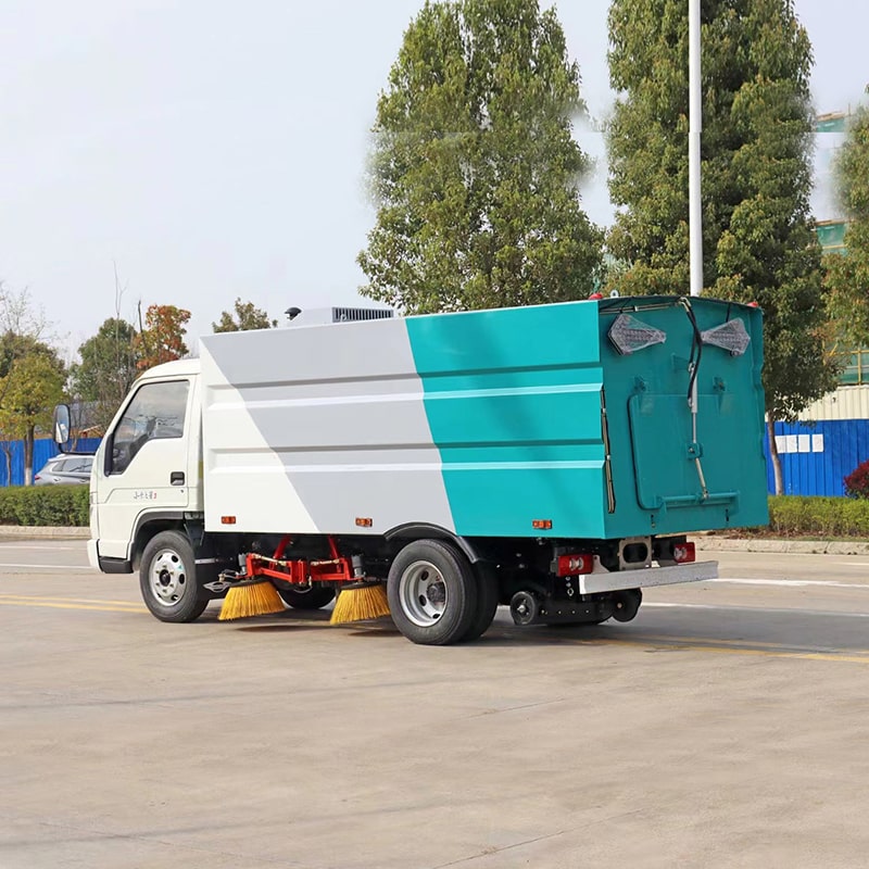Foton 4x2 RHD road sweeper truck