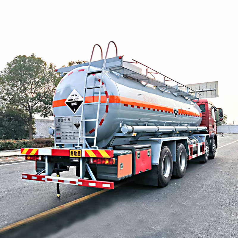 HOWO 8*4 HCL chemical sodium acid solution transport truck
