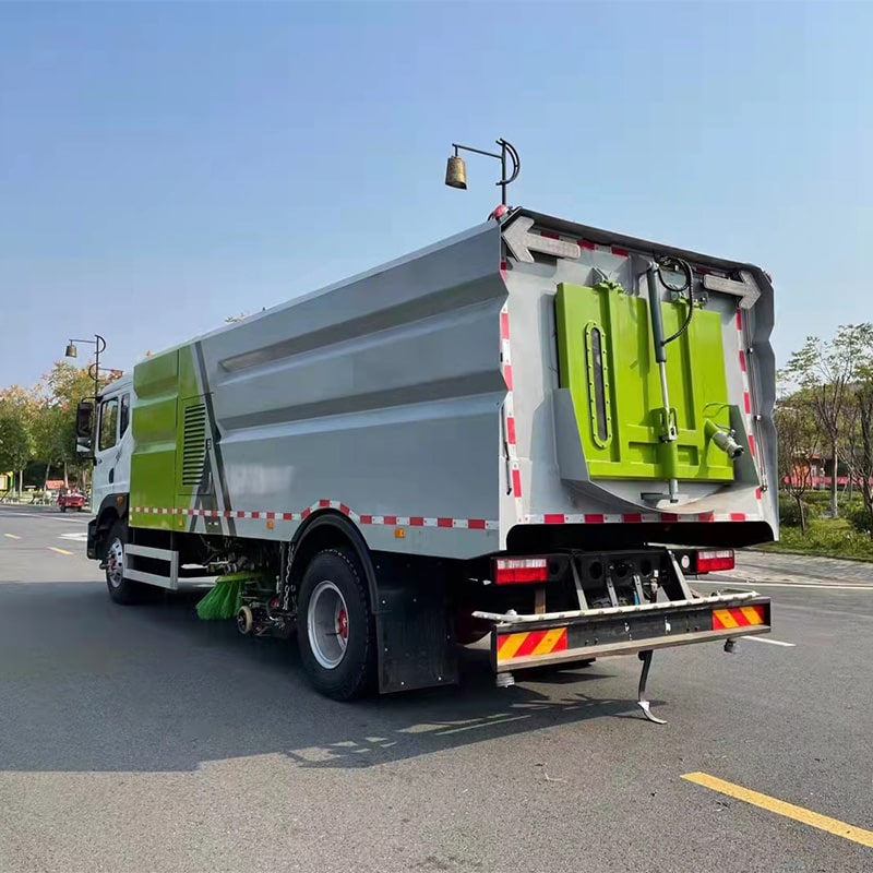 Dongfeng cheap price 4*2 6 wheels road sweeper truck
