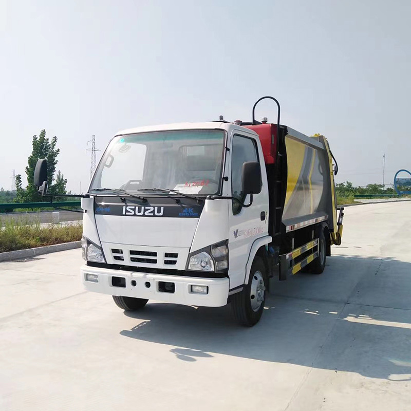 ISUZU 4-тонный мусоровоз с прессованным мусором