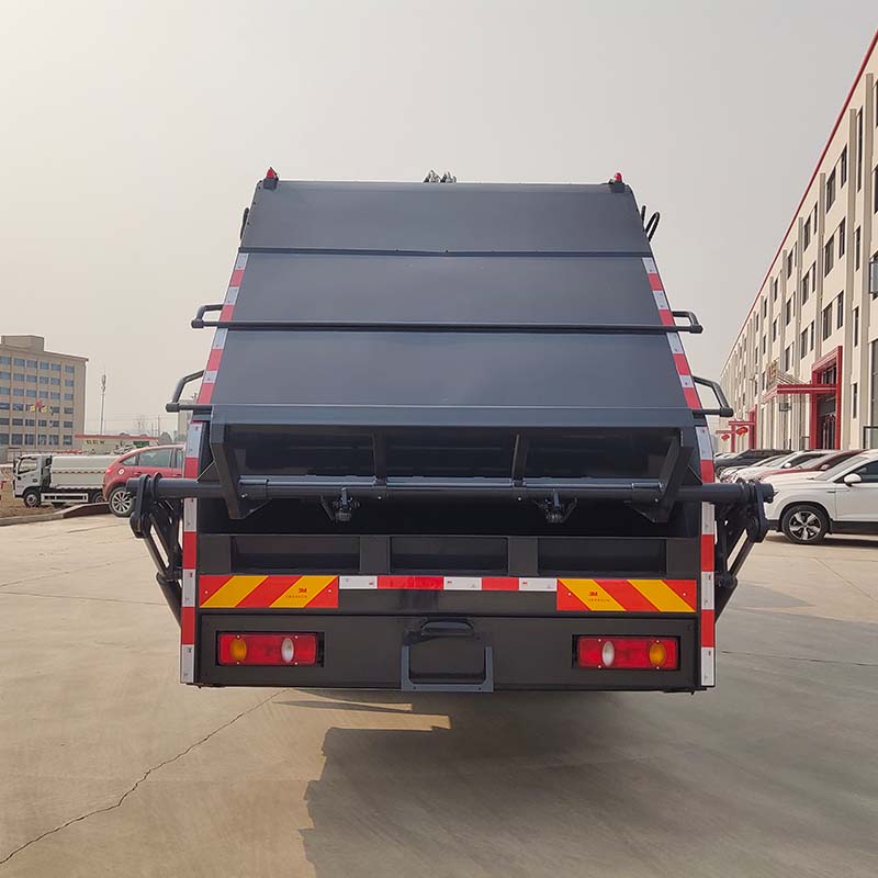 DongFeng City Use Rear Loading Garbage Collector Truck