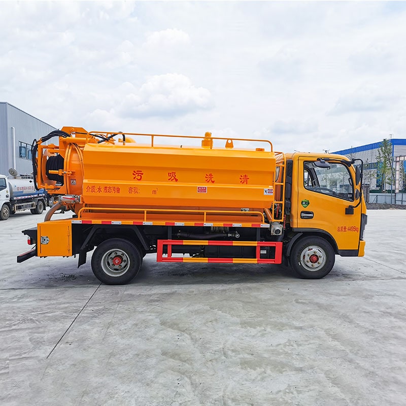Dongfeng 4*2 6000L sewage suction cleaning truck
