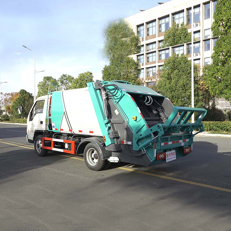 Foton 5cbm Professional Compressed Garbage Truck